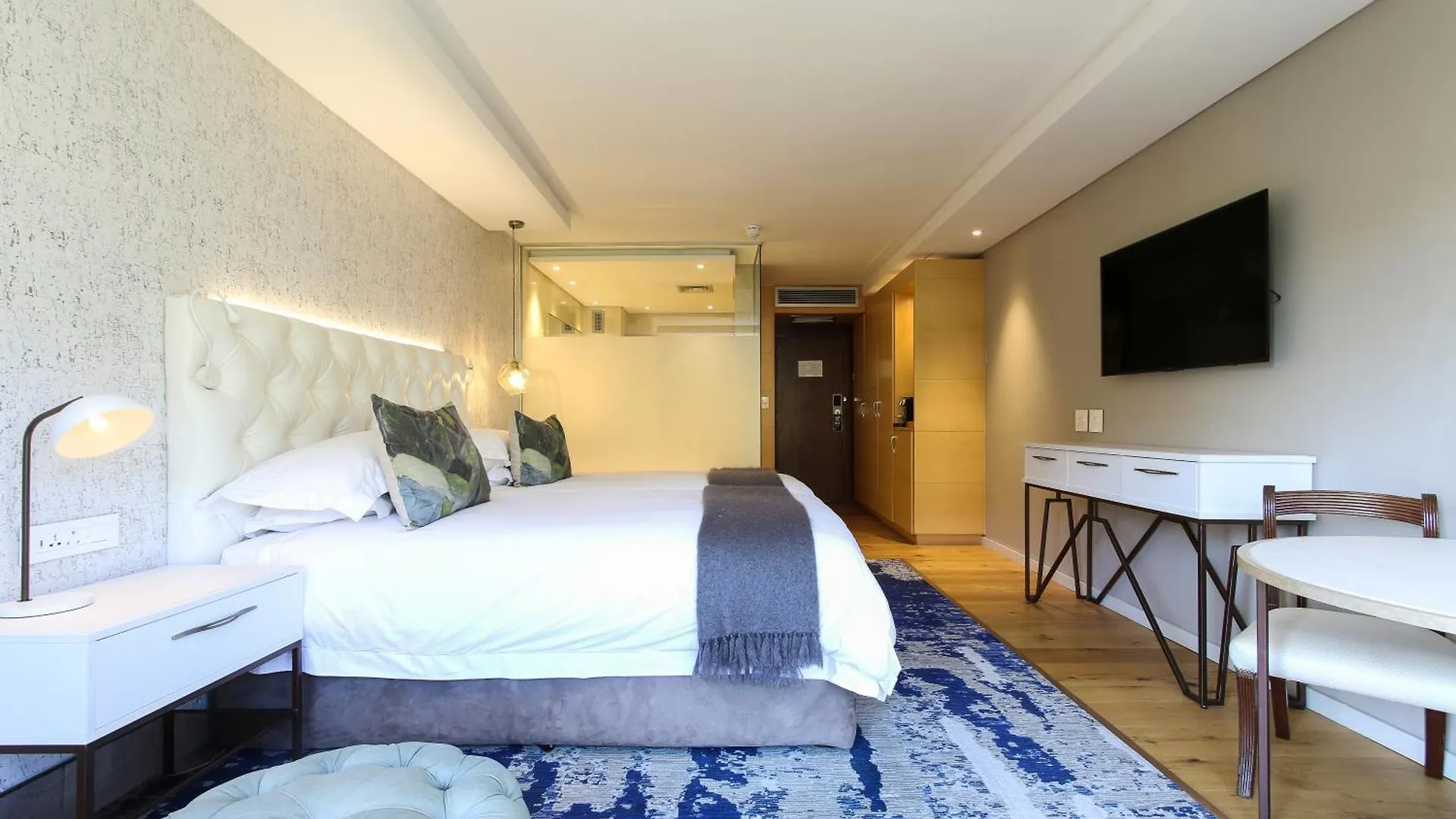 Vineyard Hotel Le Cap